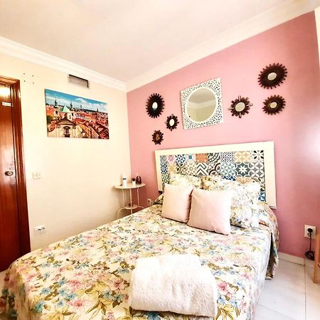 Budget And Cute Rooms With Balcony Sevilla Center Extérieur photo