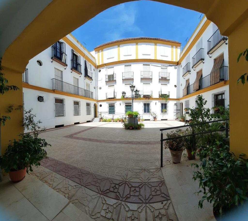 Budget And Cute Rooms With Balcony Sevilla Center Extérieur photo