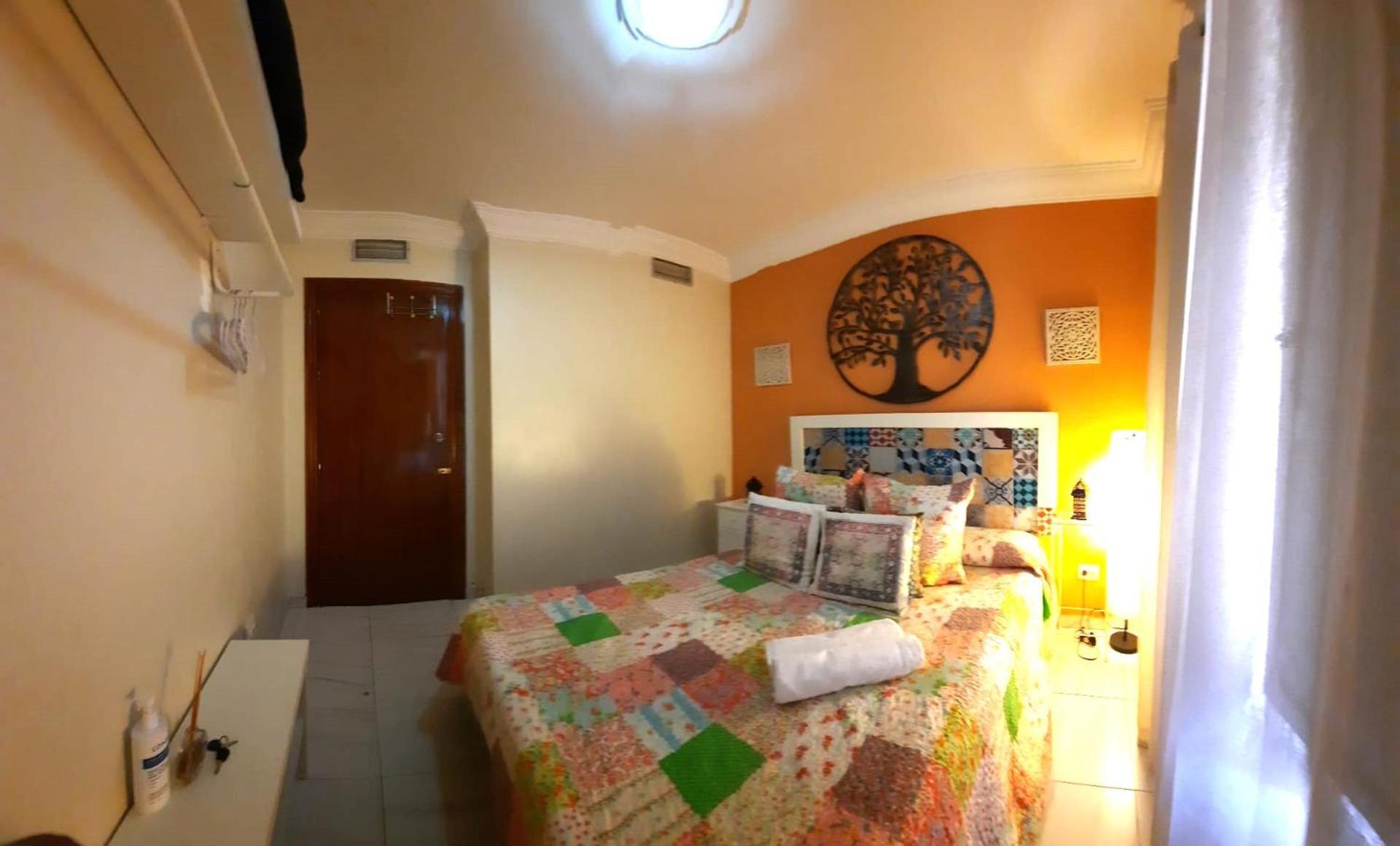 Budget And Cute Rooms With Balcony Sevilla Center Extérieur photo