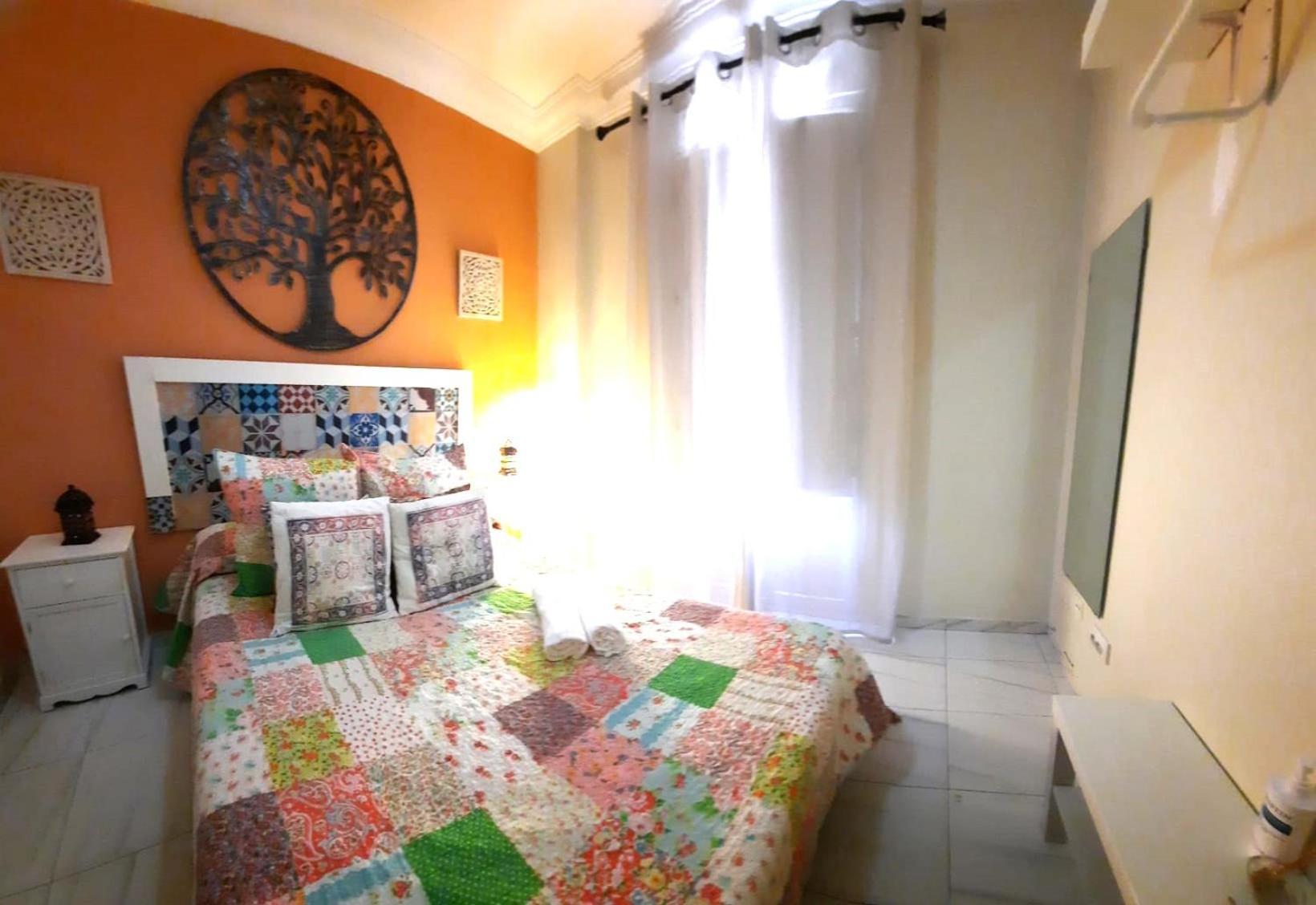 Budget And Cute Rooms With Balcony Sevilla Center Extérieur photo