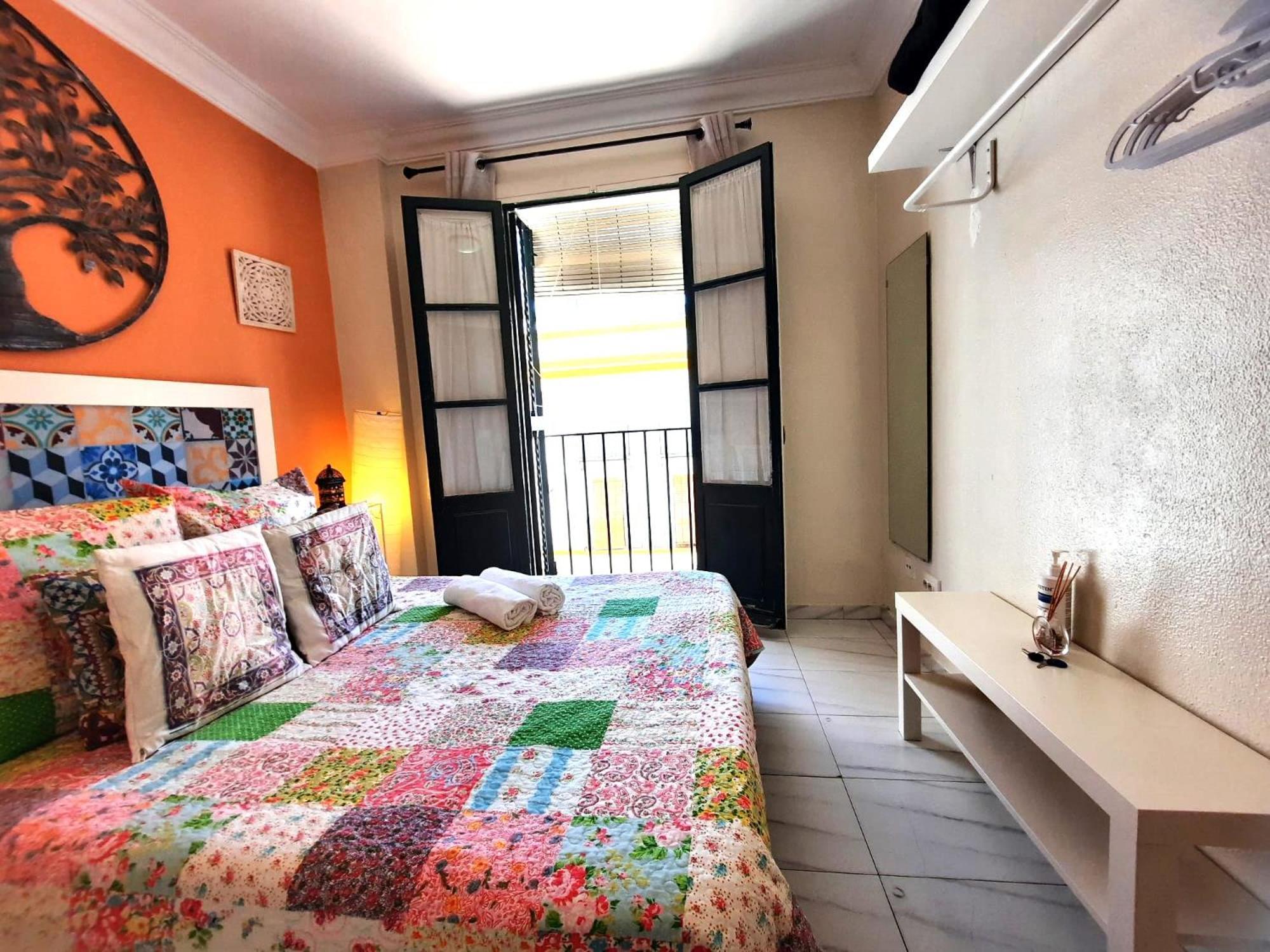 Budget And Cute Rooms With Balcony Sevilla Center Extérieur photo