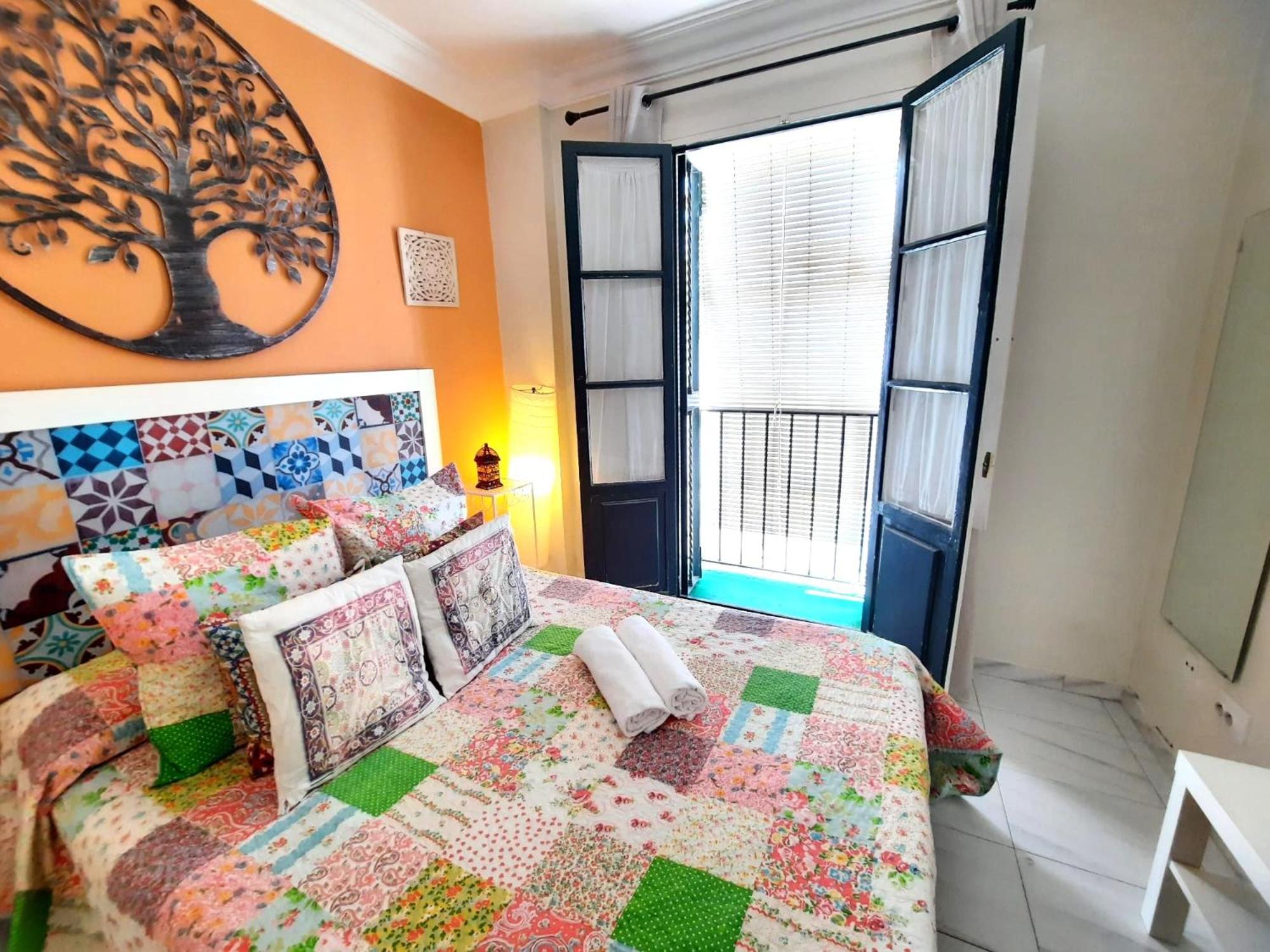 Budget And Cute Rooms With Balcony Sevilla Center Extérieur photo
